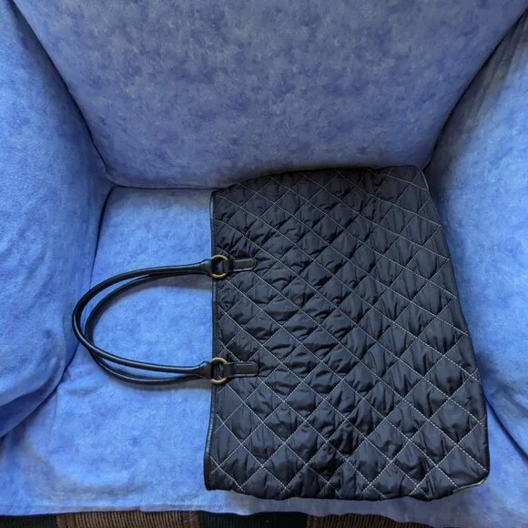 Old Navy quilted tote - Picture 3 of 13